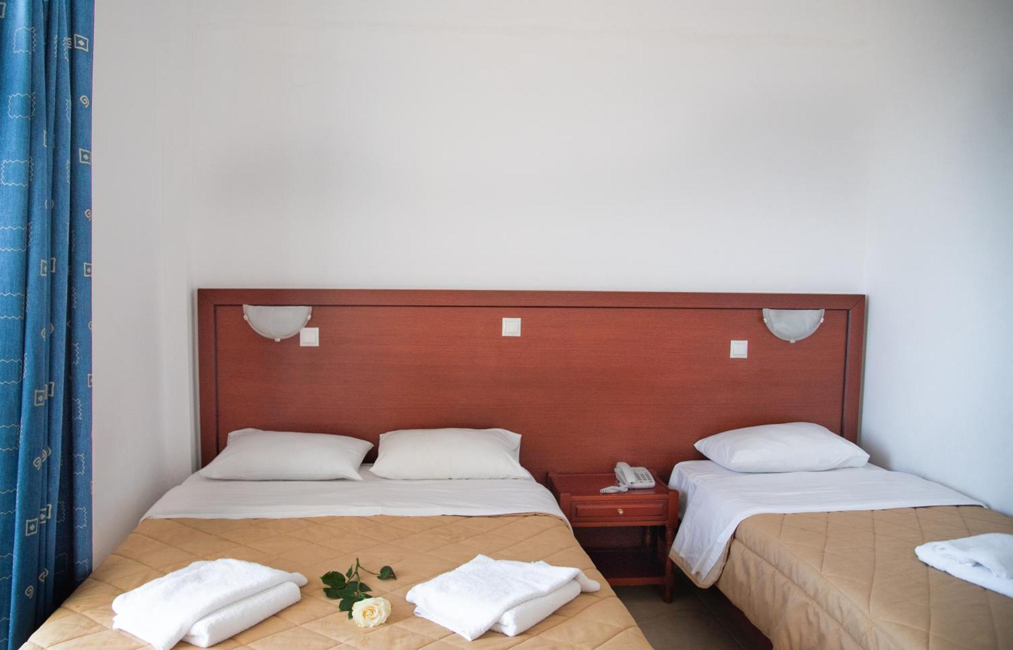 Poseidon Beach Hotel Кастросікія Екстер'єр фото