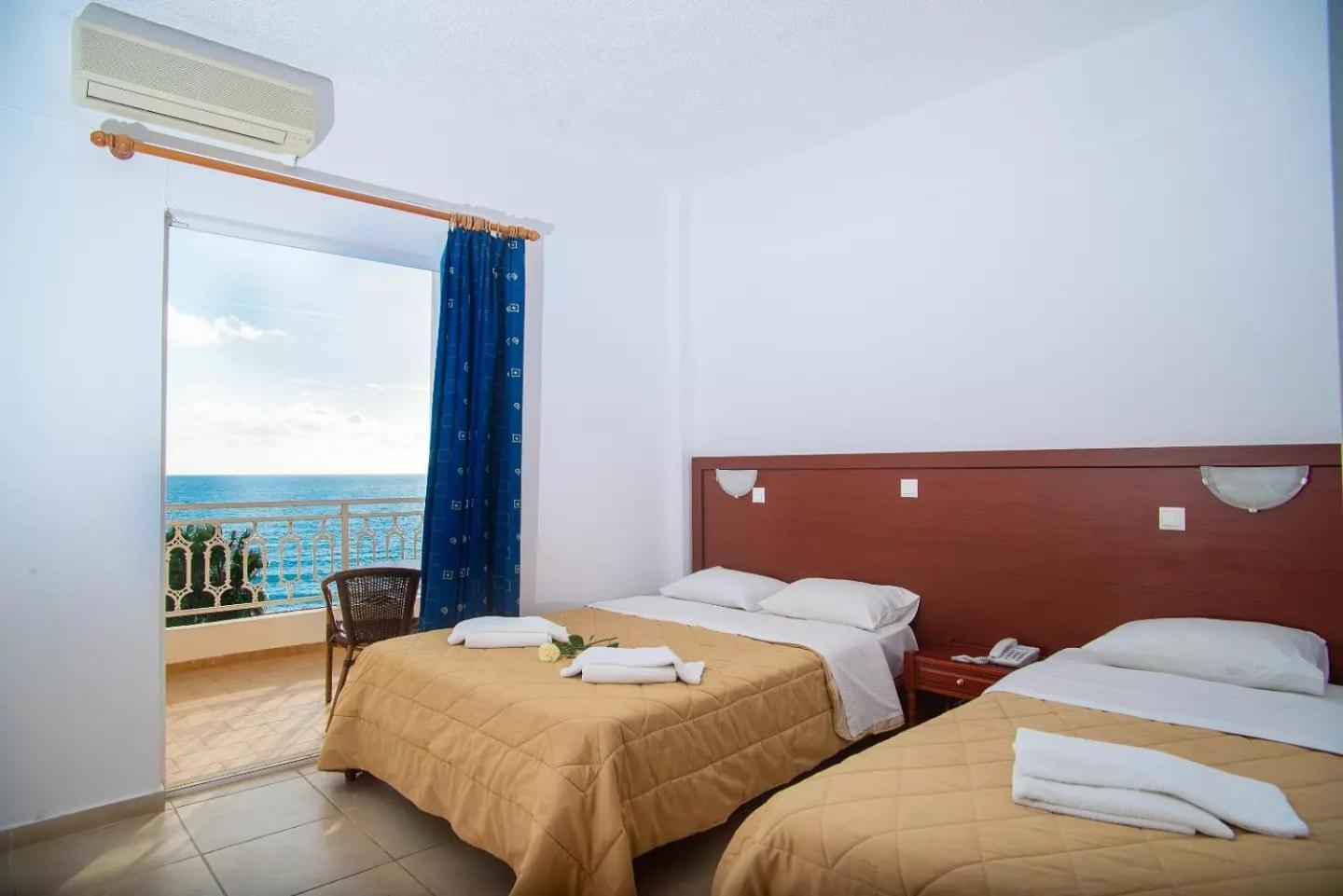 Poseidon Beach Hotel Кастросікія Екстер'єр фото