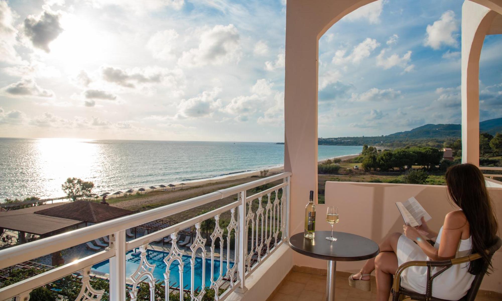 Poseidon Beach Hotel Кастросікія Екстер'єр фото
