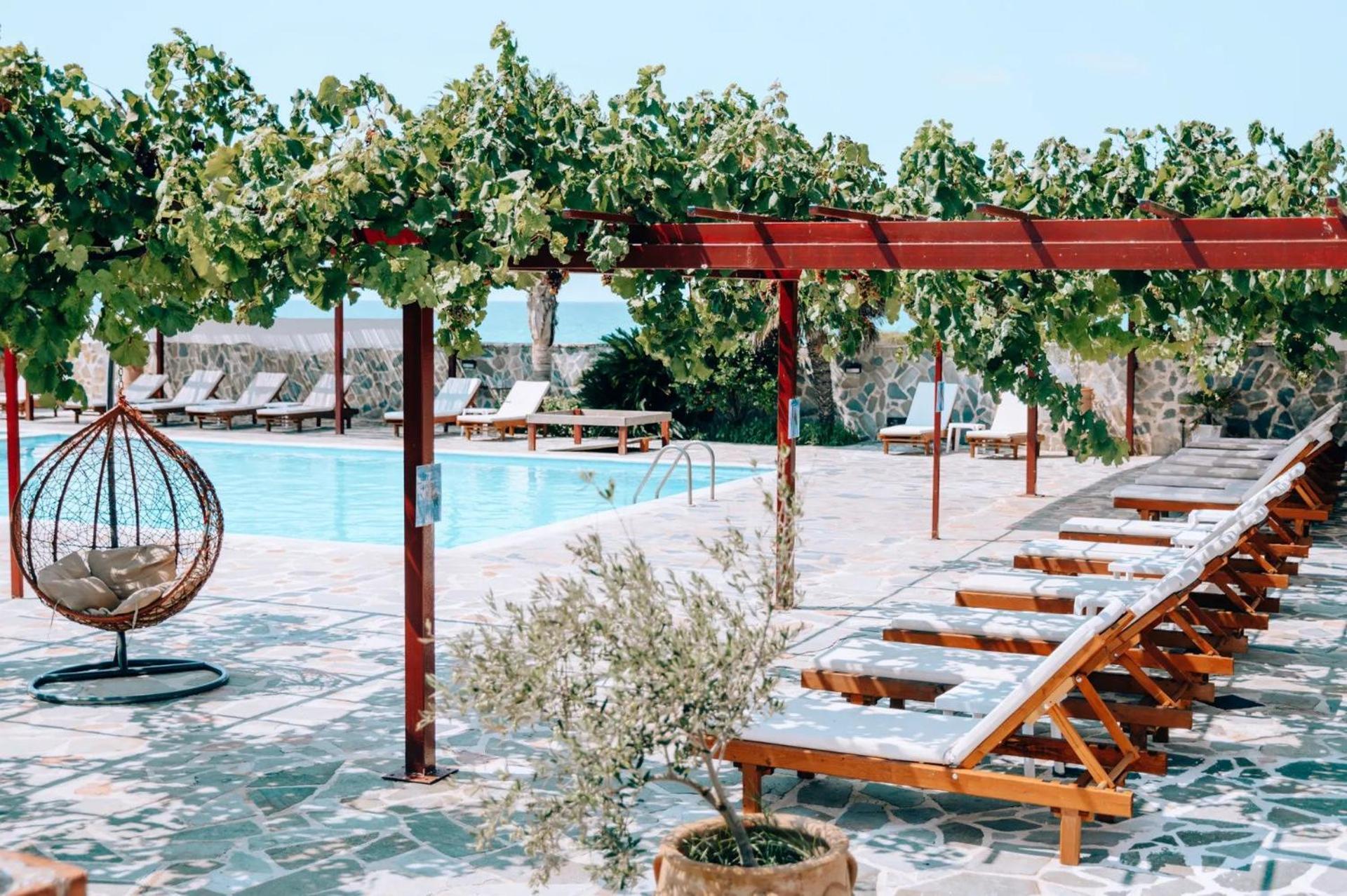 Poseidon Beach Hotel Кастросікія Екстер'єр фото